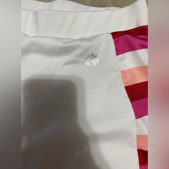 Size small Snoga skirt - Picture 2 of 4